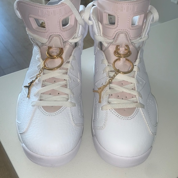 WMNS AIR JORDAN 6 RETRO RINGS - Picture 1 of 4